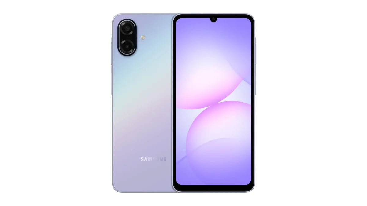 Samsung Galaxy A07 5G in de kleur Light Violet, voor- en achterkant